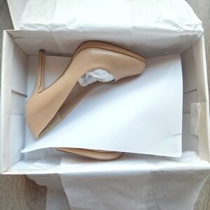 Bleecker & Bond Nude Pumps